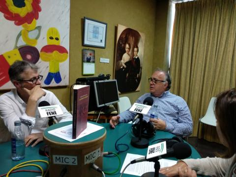 Guillermo Escrigas nos estudios de Radio Fene