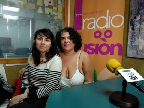 Aliana Corral e Fátima González queren promover a doazón de leite materno
